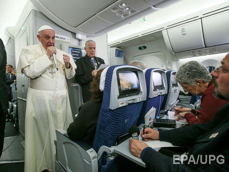 Папа Римский допускает использование средств контрацепции из-за вируса Зика