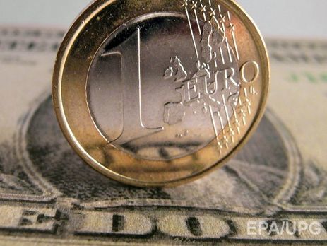 Нацбанк опустил курс гривны к доллару до 26,85 грн/$