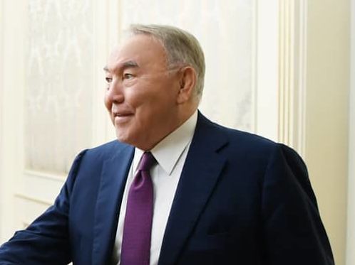 Назарбаев снял клип на собственную песню