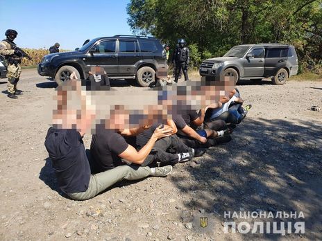 В Харьковской области задержали 15 человек за попытку рейдерского захвата опытного хозяйства – полиция