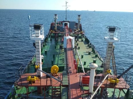 Капитан судна, которое подозревают в поставках топлива для Черноморского флота РФ, отказался исполнять решение суда – Госпогранслужба Украины