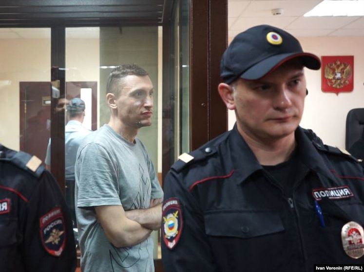 ﻿У РФ "Меморіал" визнав політв'язнем Котова, який виходив на пікети на підтримку кримських татар і українських моряків