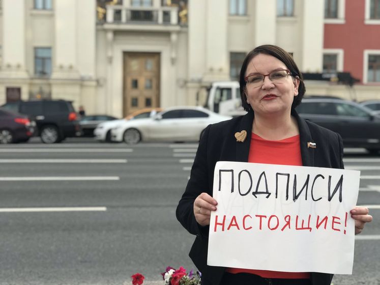 ﻿У Москві на виході зі спецприймальника затримали депутатку Галяміну. Її вже двічі засуджували до адмінарешту за участь в акції 27 липня