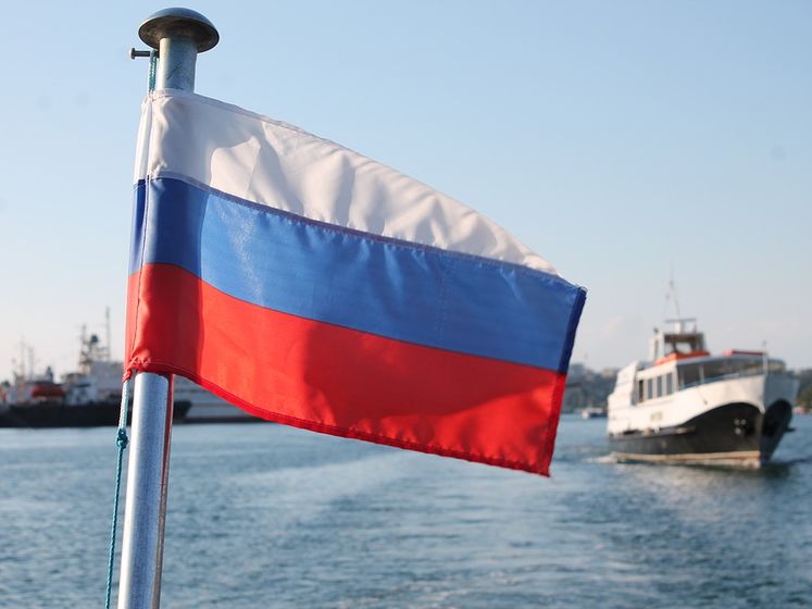 Половина россиян не знает правильную последовательность цветов государственного флага РФ – опрос
