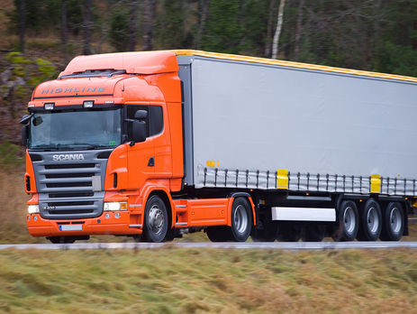 Украина и Россия договорились возобновить грузовые автоперевозки с 25 февраля