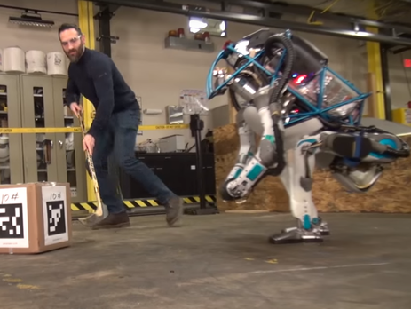 Компания Boston Dynamics представила новое поколение человекоподобного робота. Видео