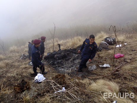 МИД сообщает, что на борту разбившегося в Непале самолета не было украинцев