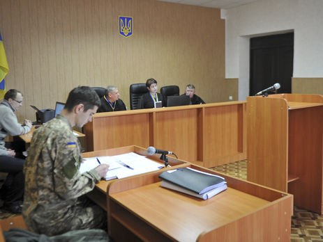 Суд перенес рассмотрение ходатайств об освобождении из-под стражи бывших бойцов 92-й бригады Свидро и Долженко на начало марта