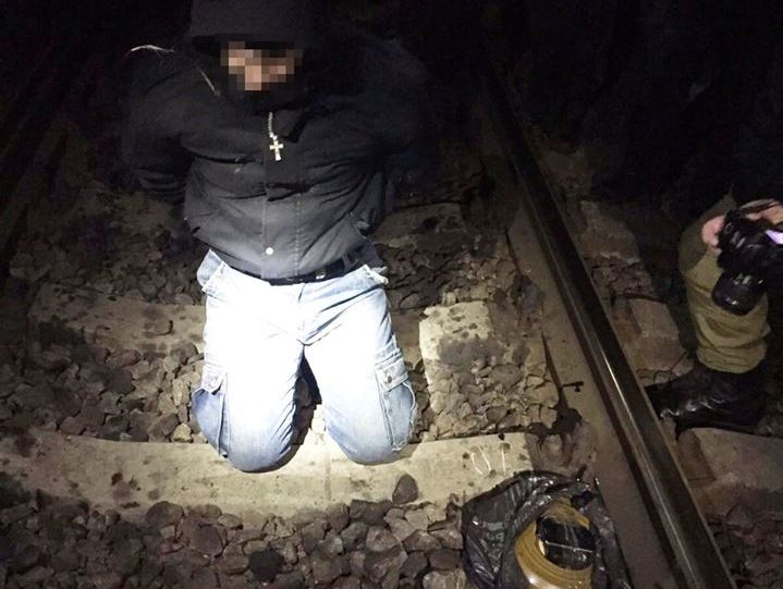 СБУ предотвратила подрыв пассажирского поезда в Харьковской области