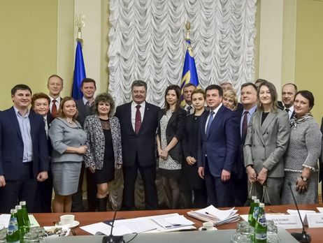 Порошенко подписал указ о содействии развитию гражданского общества