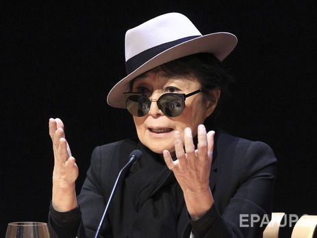 В Нью-Йорке госпитализирована вдова Джона Леннона Йоко Оно