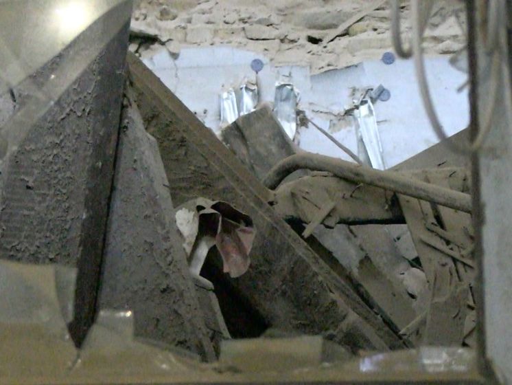 КГГА: Спасателям нужны сутки, чтобы разобрать завалы в рухнувшем доме на Хмельницкого