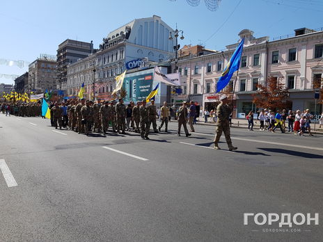 ﻿У Києві відбувається Марш захисників України. Фоторепортаж