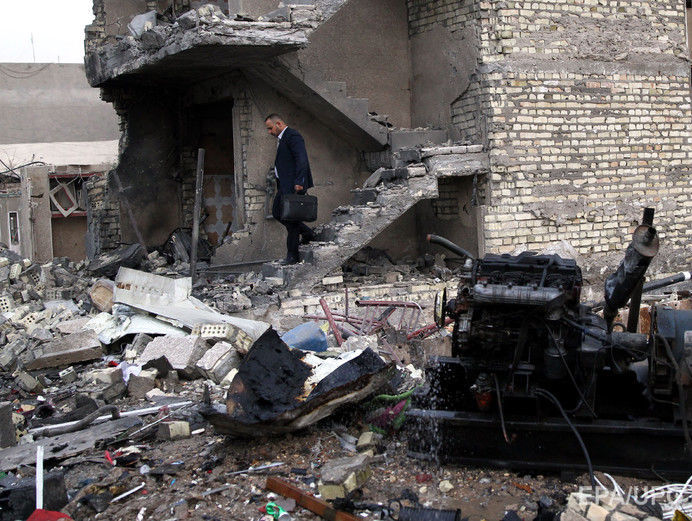 Смертники на мотоциклах взорвались в пригороде Багдада, погибли 24 человека