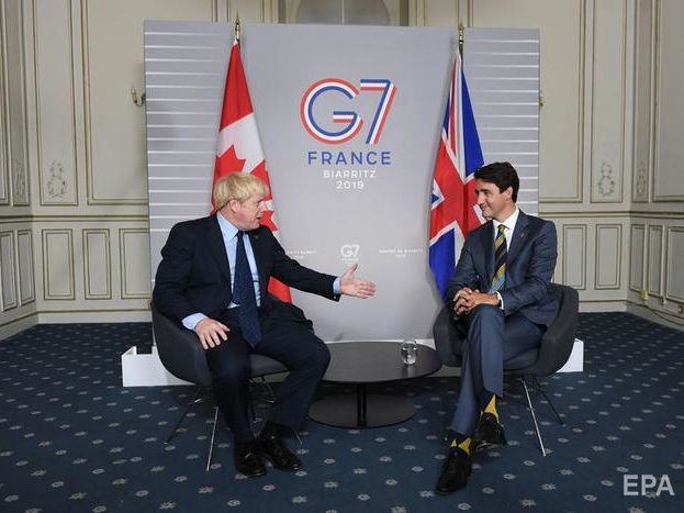 "Россию не стоит возвращать в G7, пока она не прекратит агрессию против Украины". Джонсон и Трюдо встретились в Биаррице