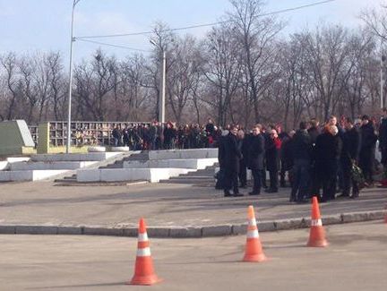 Кернес на похоронах Димента: Кому-то не понять нашу дружбу. Какие придурки решили это сделать?