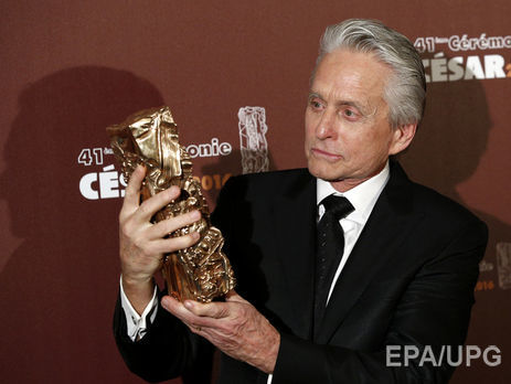 71-летнему Дугласу вручили премию 