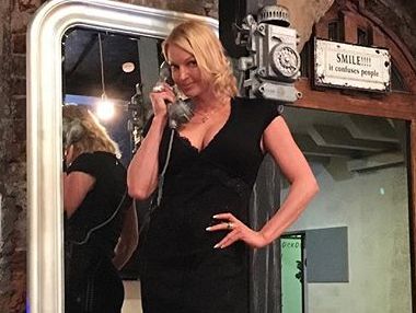 Волочкова заявила, что кума Оксана Пушкина устроила ей публичное судилище