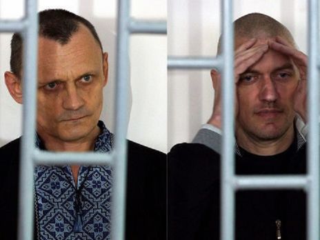 У Грозному Карпюка і Клиха, які нібито брали участь у Першій чеченській війні 1995 року на боці чеченських повстанців, засудили до 20 і 22 із половиною років позбавлення волі