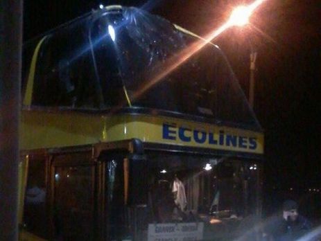 Пьяный водитель автобуса повредил стекло второго этажа еще на автостанции