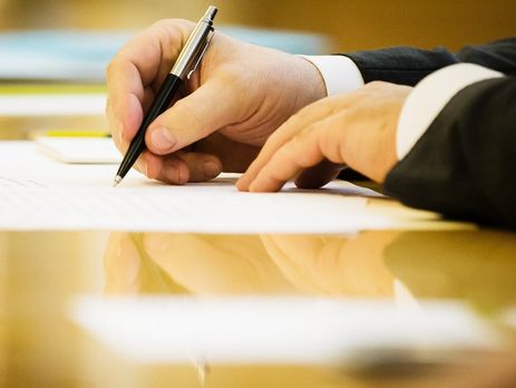 Порошенко подписал закон, запускающий приватизацию крупных госпредприятий