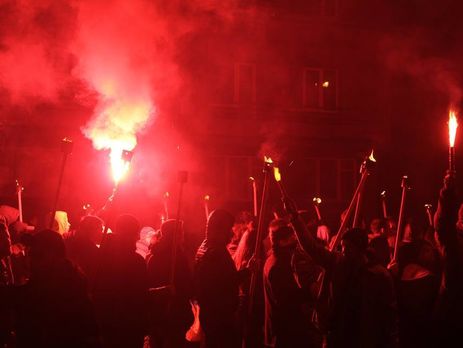 Во Львове состоялось факельное шествие ко дню памяти Шухевича. Фоторепортаж