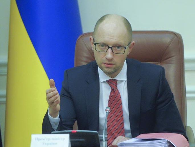 Яценюк предложил восстановить стабильность парламентской коалиции и дать возможность правительству работать