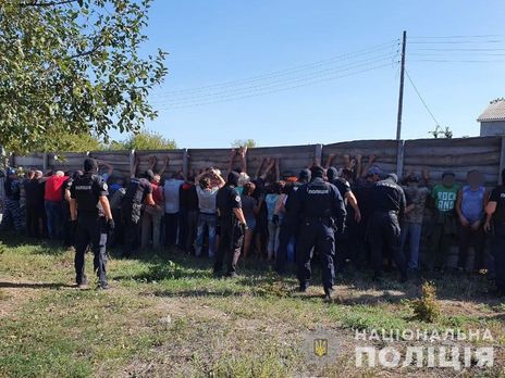 В Харьковской области в прямом эфире напали на съемочную группу телеканала 
