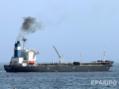  Первый танкер с иранской нефтью прибыл в Европу 