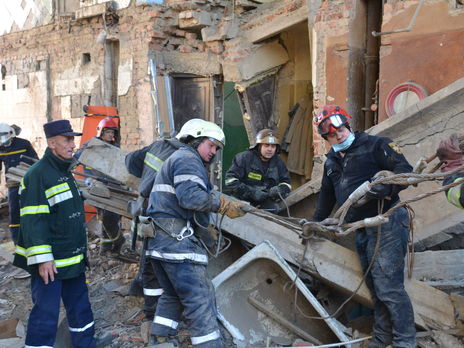 ﻿Обвалення житлового будинку у Дрогобичі. Правоохоронці затримали двох працівників комунального господарства