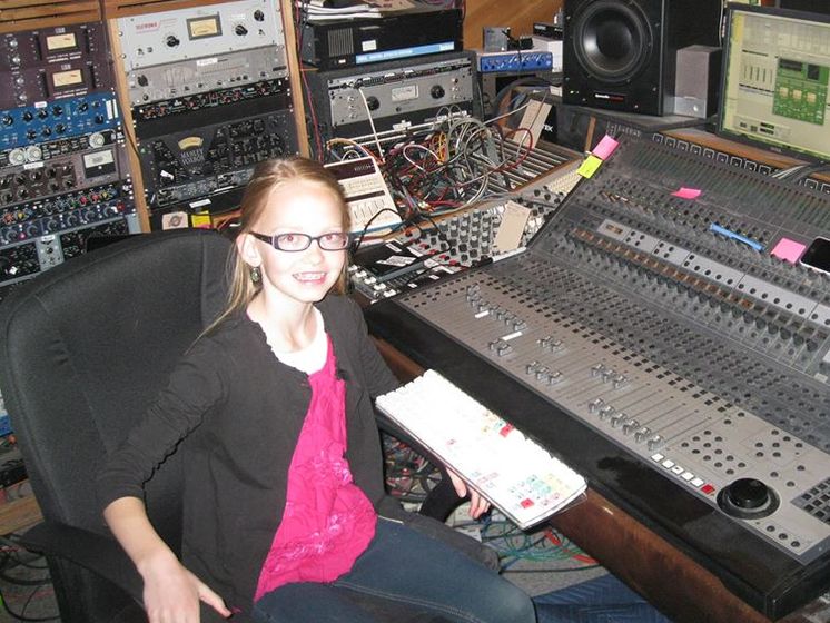 13-летняя пианистка исполнила саундтреки к 