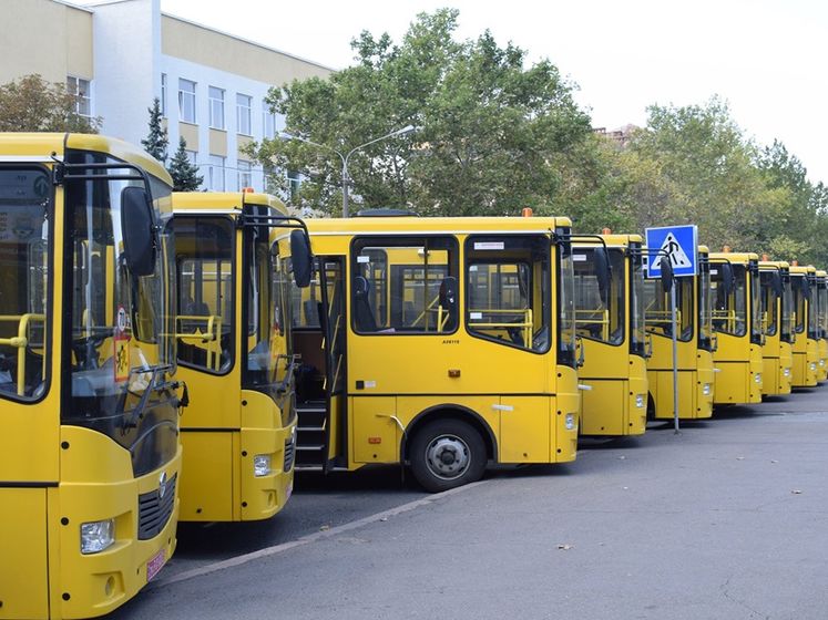 ﻿24 нові шкільні автобуси передали в райони та громади Миколаївської області