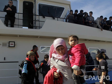 В Европу по морю с начала года прибыли более 140 тысяч мигрантов и беженцев