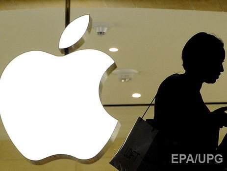 Власти недовольны решением Apple отказать в доступе к телефону клиента