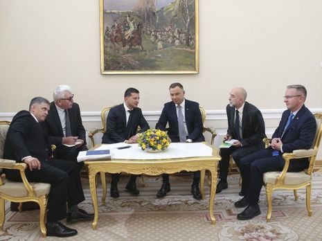 Зеленский в Варшаве встречается с Дудой
