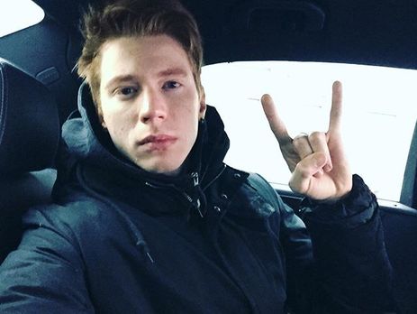 Никита Пресняков упал во время катания на скейте. Видео