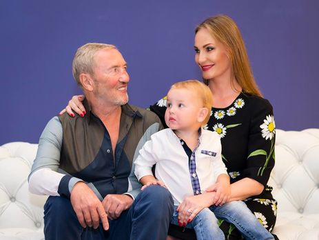 Жена Черновецкого показала семейные снимки. Фоторепортаж