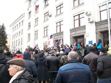 Референдум об отделении Донбасса хотят провести в Луганске 10 марта