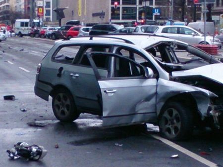В Берлине автомобиль взорвался на ходу