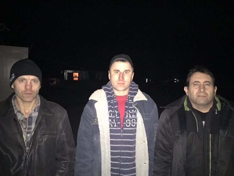 Порошенко: Из плена боевиков освобождены двое украинских военных и один гражданский