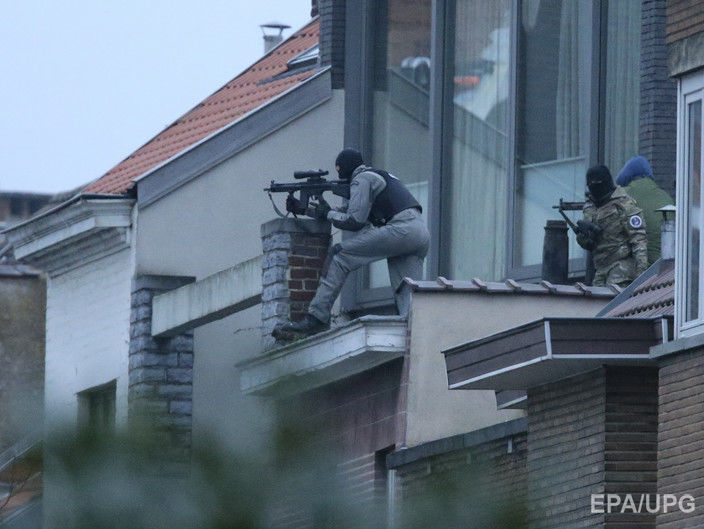 Власти Бельгии заявили о нейтрализации одного из боевиков, стрелявших в полицейских