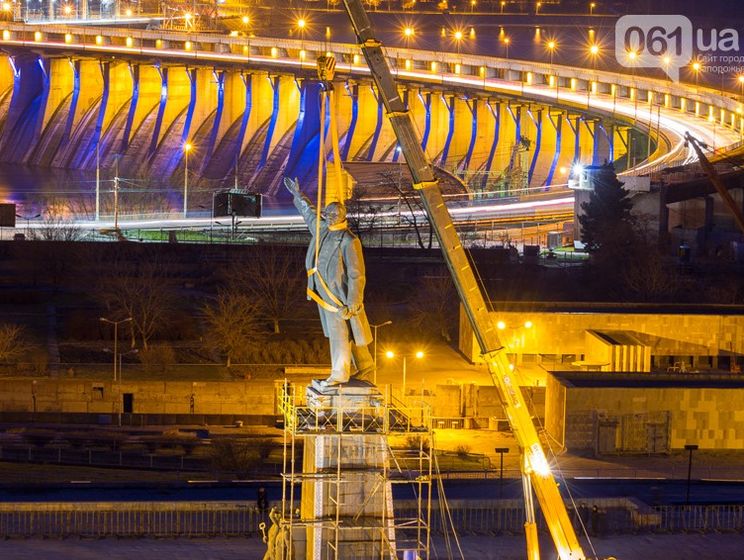 Демонтаж памятника Ленину в Запорожье перенесли на 17 марта