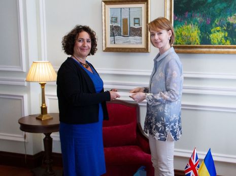 ﻿Нова посолка Великобританії Сіммонс прибула в Україну