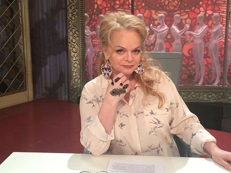 Долина показала дочь и внучку