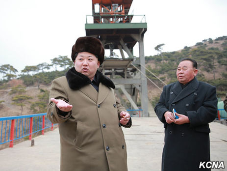 Ким Чен Ын провел первые стрельбы новыми ракетами