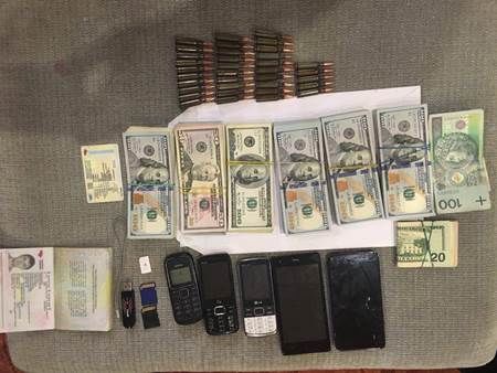 СБУ: Ликвидирован теневой бизнес, отправлявший в Европу несколько тонн янтаря, сигареты и спиртное