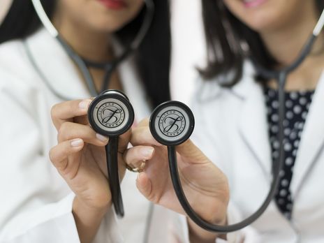 Во Львовской области 10 человек отравились после празднования свадьбы