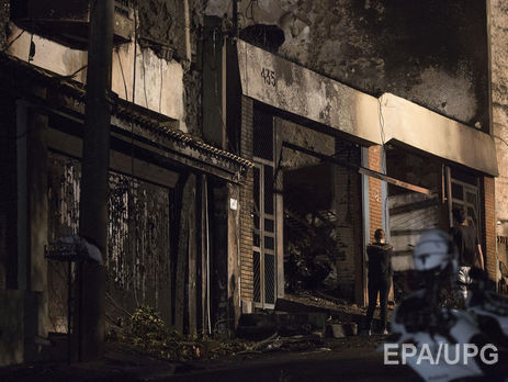 В Бразилии частный самолет известного бизнесмена врезался в жилой дом, все люди на борту погибли