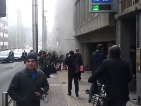 В результате взрыва в метро Брюсселя погибли 10 человек – СМИ