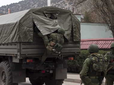 Сдаться или ждать штурма: Россияне выдвинули ультиматум украинским военным в Крыму